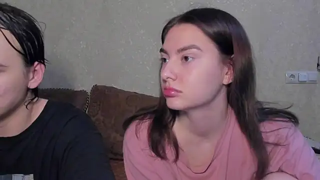 Snapshot of muuur_fam chatting on October 11, 2025, 9:46 pm muuur fam online show from October 11, 2025, 9:46 pm