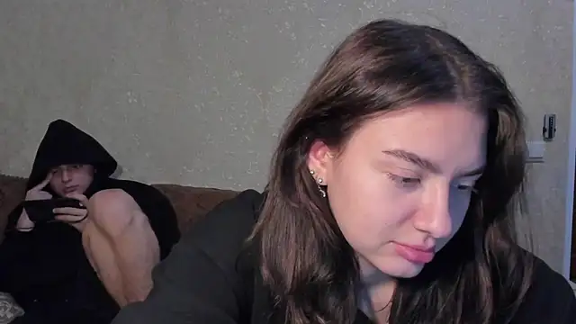 Snapshot of muuur_fam chatting on October 13, 2025, 9:15 pm muuur fam online show from October 13, 2025, 9:15 pm