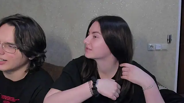 muuur fam online show from January 11, 2026, 6:35 pm