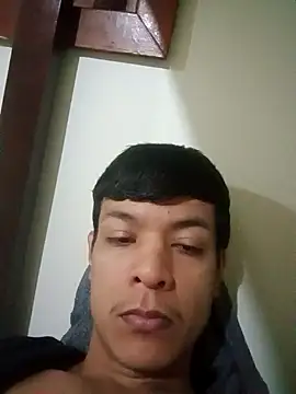 WillRodriguesf10 online show from November 8, 2025, 1:33 pm