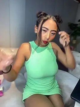 Snapshot of Salome_pink1 chatting on October 7, 2025, 1:03 am Salome pink1 online show from October 7, 2025, 1:03 am