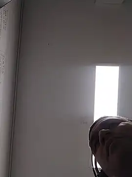 Snapshot of danigarci2307 chatting on December 17, 2025, 3:01 am danigarci2307 online show from December 17, 2025, 3:01 am