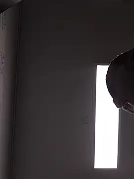 Snapshot of danigarci2307 chatting on December 18, 2025, 12:06 am danigarci2307 online show from December 18, 2025, 12:06 am