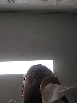 Snapshot of danigarci2307 chatting on January 16, 2026, 11:42 pm danigarci2307 online show from January 16, 2026, 11:42 pm