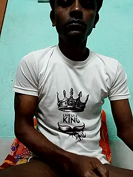 ShinuRoy online show from November 23, 2025, 9:03 pm