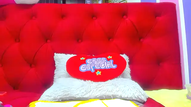 teilor dreamse online show from November 30, 2025, 4:49 am