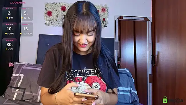 Snapshot of madisonwalkeeer chatting on October 12, 2025, 12:59 pm madisonwalkeeer online show from October 12, 2025, 12:59 pm