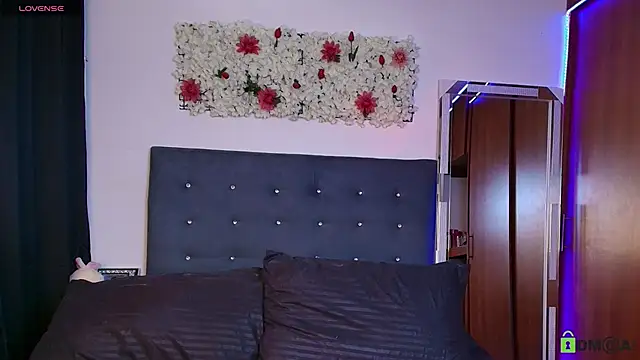 Snapshot of madisonwalkeeer chatting on October 29, 2025, 8:10 pm madisonwalkeeer online show from October 29, 2025, 8:10 pm