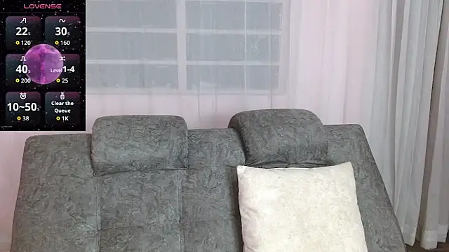 AnnieSparkle online show from June 20, 2026, 12:03 am