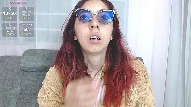 AnnieSparkle online show from July 17, 2026, 4:12 pm