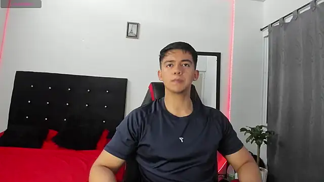 TheonXxs online show from September 17, 2025, 7:04 pm