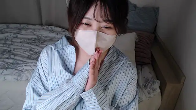 Snapshot of mi__san chatting on September 27, 2025, 2:33 pm mi  san online show from September 27, 2025, 2:33 pm