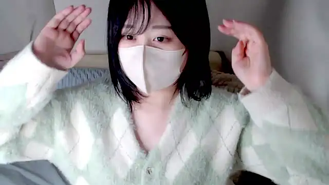 Snapshot of mi__san chatting on November 2, 2025, 9:33 am mi  san online show from November 2, 2025, 9:33 am