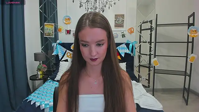 LoraSunnyy online show from October 2, 2025, 7:37 am