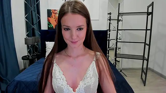 LoraSunnyy online show from May 4, 2026, 8:32 am
