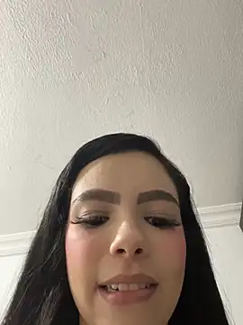 valentinagomez17 online show from February 3, 2026, 8:58 pm