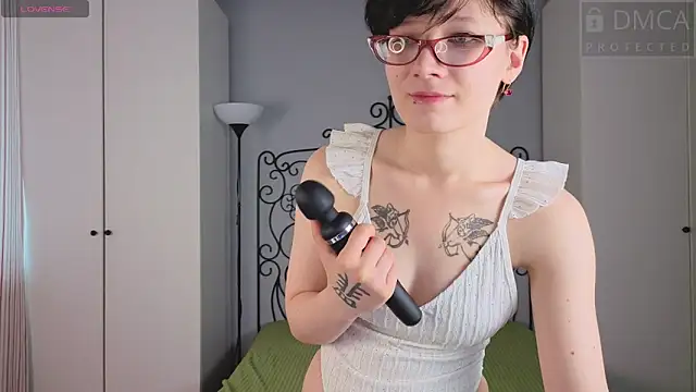 oliviafairy1 online show from September 10, 2025, 1:05 am