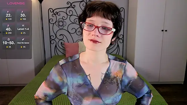 oliviafairy1 online show from October 10, 2025, 2:49 pm