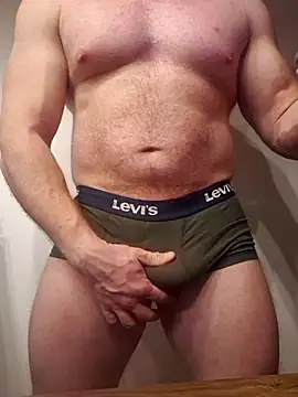 AlphaGymMale online show from January 12, 2026, 11:43 pm