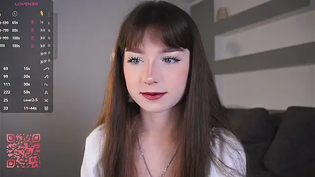 DreamyDaisy online show from October 6, 2025, 7:00 pm