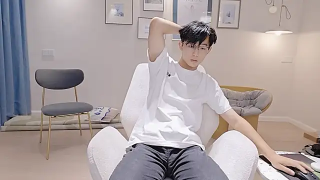 STxuguanhan online show from September 16, 2025, 10:05 am