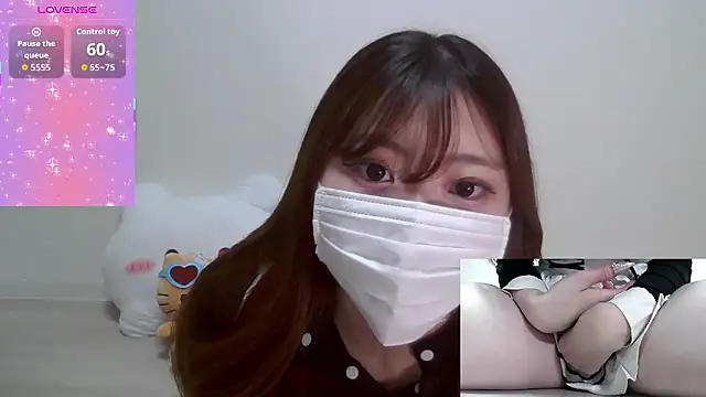 Snapshot of eri_0824 chatting on September 20, 2025, 11:22 am eri 0824 online show from September 20, 2025, 11:22 am