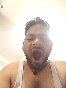 Snapshot of xyz-indian chatting on October 8, 2025, 7:33 pm xyz-indian online show from October 8, 2025, 7:33 pm