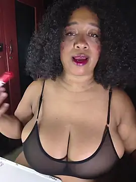 Snapshot of Yera_brown69 chatting on April 27, 2026, 11:58 pm Yera brown69 online show from April 27, 2026, 11:58 pm