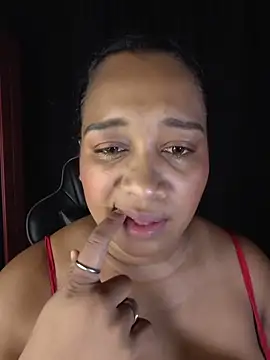 Snapshot of Yera_brown69 chatting on May 7, 2026, 2:28 am Yera brown69 online show from May 7, 2026, 2:28 am
