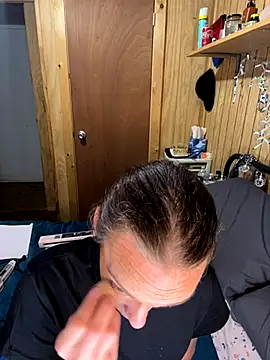 Kacinichole online show from September 17, 2025, 3:57 pm