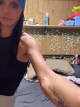 Kacinichole online show from October 3, 2025, 5:54 pm