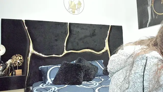 RebekaRose online show from November 1, 2025, 11:40 pm