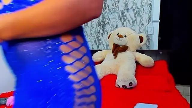 maia bronce online show from September 20, 2025, 7:37 pm