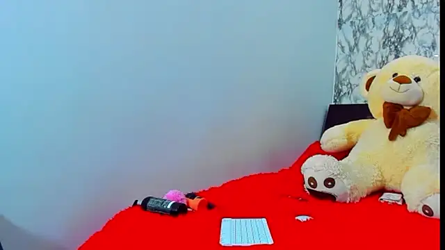 maia bronce online show from September 23, 2025, 10:24 pm