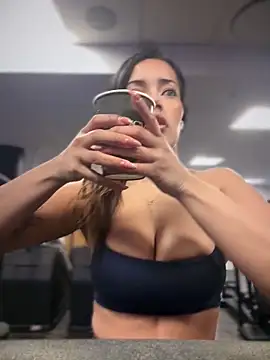 Snapshot of Risky_Workouts chatting on April 7, 2026, 8:26 am Risky Workouts online show from April 7, 2026, 8:26 am