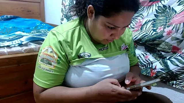 Snapshot of 69smallstar chatting on March 21, 2026, 12:10 pm 69smallstar online show from March 21, 2026, 12:10 pm