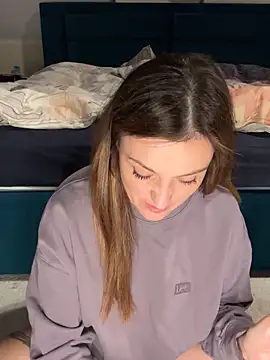 Snapshot of Velvetwitch87 chatting on October 3, 2025, 5:21 pm Velvetwitch87 online show from October 3, 2025, 5:21 pm