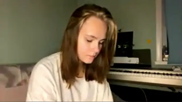 Snapshot of RayeBaj chatting on September 21, 2025, 5:47 pm RayeBaj online show from September 21, 2025, 5:47 pm