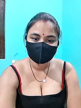 DivyaBhabhi69xh online show from June 16, 2026, 7:05 pm