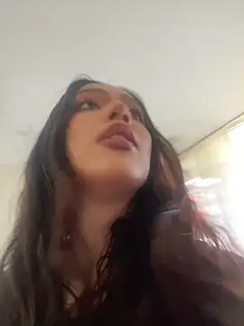 Snapshot of chloerossi18 chatting on December 19, 2025, 1:01 am chloerossi18 online show from December 19, 2025, 1:01 am