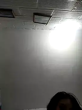 Snapshot of emmii_cute chatting on September 28, 2025, 1:33 am emmii cute online show from September 28, 2025, 1:33 am