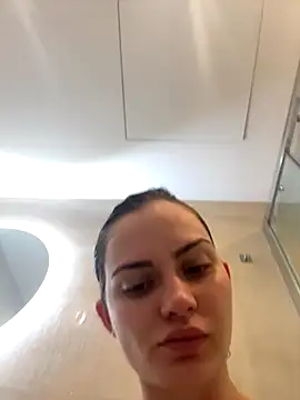 prettylittlefooxy online show from November 17, 2025, 9:26 am