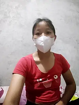 Snapshot of Lilyy-y chatting on October 18, 2025, 9:48 pm Lilyy-y online show from October 18, 2025, 9:48 pm