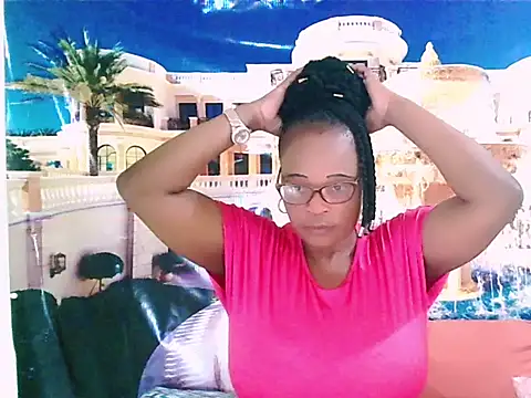 Snapshot of EbonyBloom69 chatting on November 3, 2025, 5:25 pm EbonyBloom69 online show from November 3, 2025, 5:25 pm