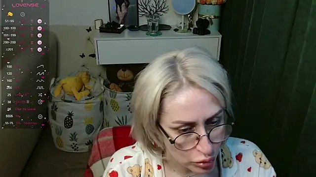 PamellaMurphy online show from March 16, 2026, 2:17 am