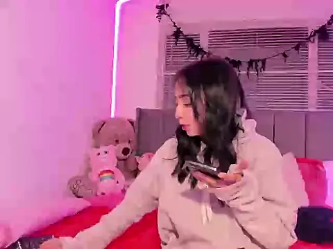 Snapshot of Dullcemariia_1s chatting on September 22, 2025, 11:40 pm Dullcemariia 1s online show from September 22, 2025, 11:40 pm