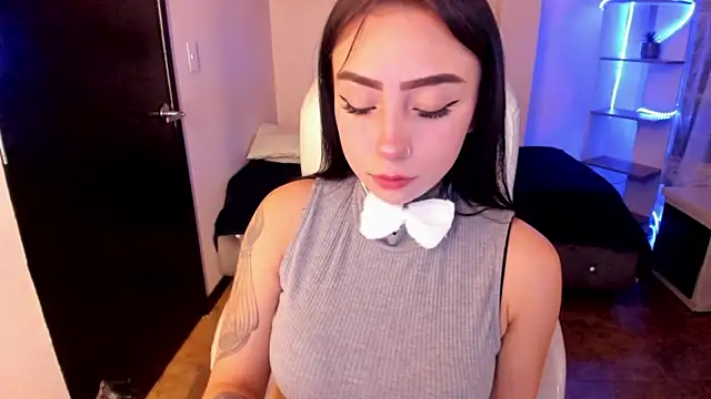 Snapshot of Dullcemariia_1s chatting on October 11, 2025, 10:08 pm Dullcemariia 1s online show from October 11, 2025, 10:08 pm