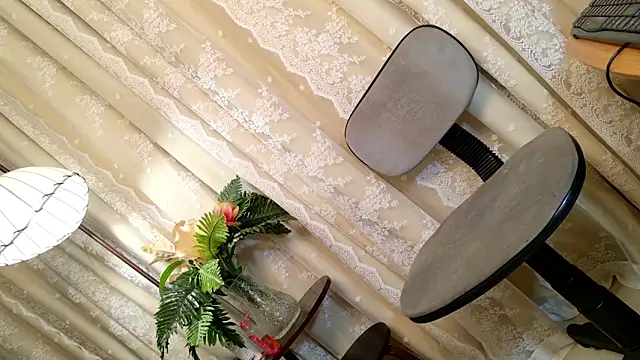 Snapshot of PrettyStranger chatting on November 25, 2025, 4:34 am PrettyStranger online show from November 25, 2025, 4:34 am