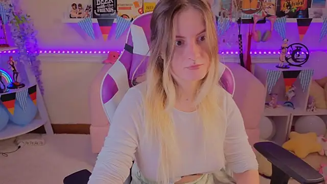 Sonia Meow online show from September 30, 2025, 5:34 am