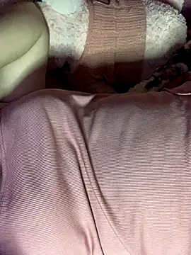 Snapshot of Star-sweet chatting on October 9, 2025, 8:34 am Star-sweet online show from October 9, 2025, 8:34 am